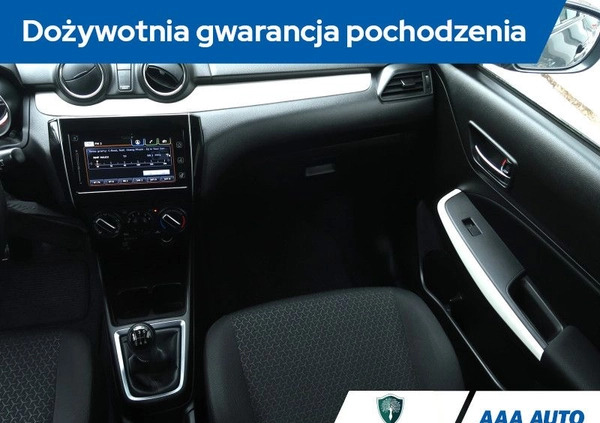 Suzuki Swift cena 46000 przebieg: 70522, rok produkcji 2018 z Małomice małe 301
